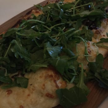 Estérel - Wild mushroom flatbread - New American Near Me - Los Angeles, California Estérel - Wild mushroom flatbread - New American Near Me - Los Angeles, California
