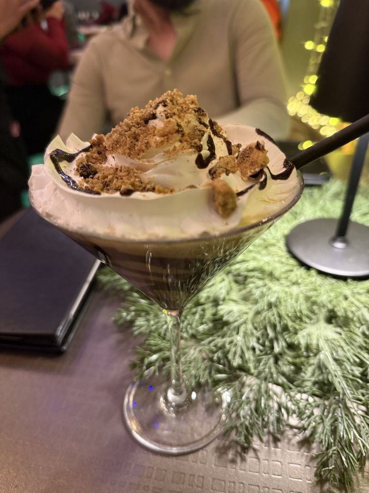 Social spots from Art Bar