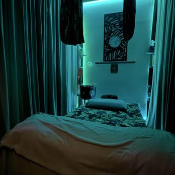 Malai Thai Massage - Massage Therapy Near Me - Oakland, California