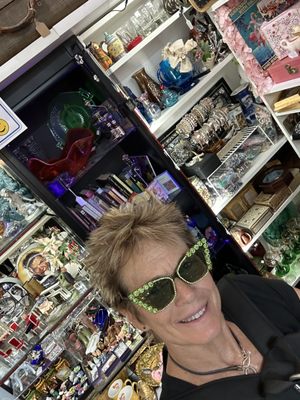 Main Street Peddlers Antique Mall by null