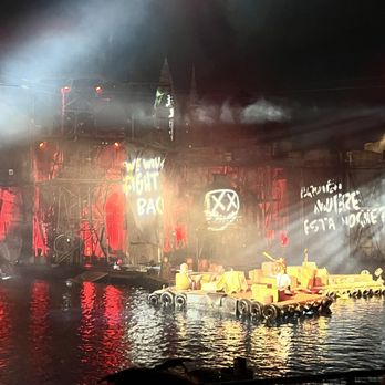 Universal Studios Hollywood - The Purge: Dark Waters show - Amusement Parks Near Me - Universal City, California Universal Studios Hollywood - The Purge: Dark Waters show - Amusement Parks Near Me - Universal City, California