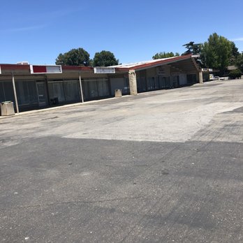Cabrillo Shopping Center - Long strip of vacant storefronts - Shopping Centers Near Me - Fremont, California Cabrillo Shopping Center - Long strip of vacant storefronts - Shopping Centers Near Me - Fremont, California