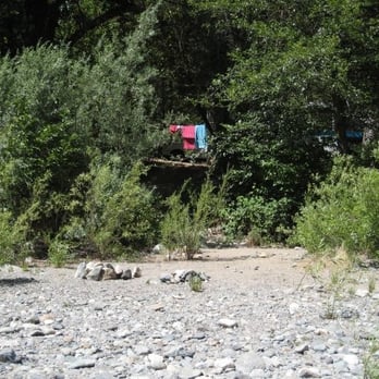 Carlton Campground - Beach access from site #4 - Campgrounds Near Me - Downieville, California