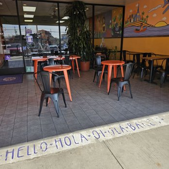 Ubatuba Açaí - Burbank - Outdoor seating - Acai Bowls Near Me - Burbank, California Ubatuba Açaí - Burbank - Outdoor seating - Acai Bowls Near Me - Burbank, California