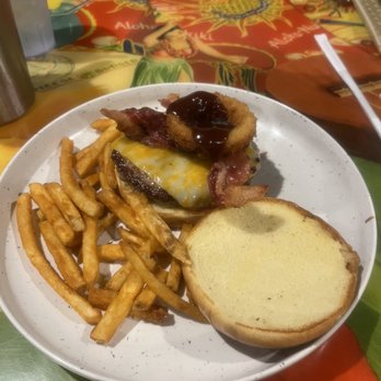 Cheeseburger In Paradise - Burgers Near Me - Honolulu, Hawaii