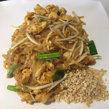 Bangkok Corner - Chicken Pad Thai - Thai Near Me - Costa Mesa, California