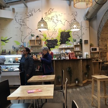 Raconte moi la Terre - Bookstores Near Me - Lyon, 69