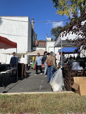 Palisades Farmers Market by null