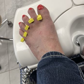 T&T Nails Spa - Pretty toes - Nail Salons Near Me - Reno, Nevada