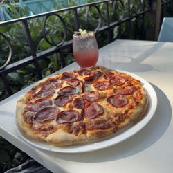 Violet Angel - Pepperoni pizza