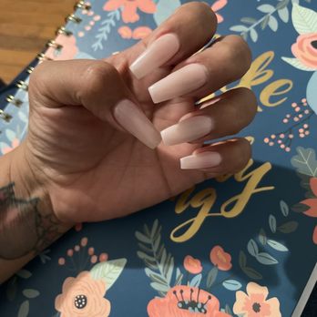 Captivate Nail Spa - Nail Salons Near Me - Fullerton, California