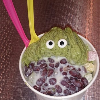 Anda Boba Tea - Matcha (Green Tea) shaved ice with red beans, mochi and condensed milk. - Bubble Tea Near Me - Elmhurst, New York Anda Boba Tea - Matcha (Green Tea) shaved ice with red beans, mochi and condensed milk. - Bubble Tea Near Me - Elmhurst, New York