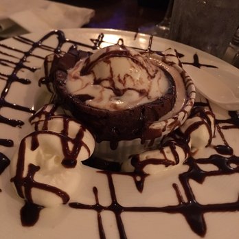 Entretapas - Chocolate volcano - Spanish Near Me - Weston, Florida
