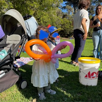 MetaBalloon - Balloon twisting! - Balloon Services Near Me