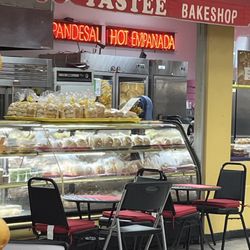 Tastee Bakeshop