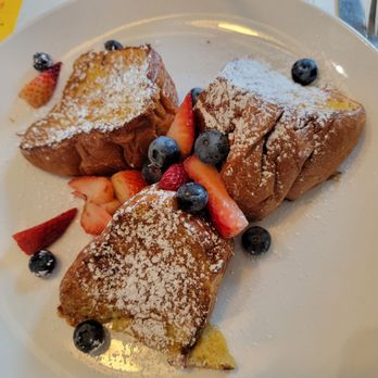 Broken Yolk Cafe - Tiki Toast - Breakfast & Brunch Near Me - San Marcos, California