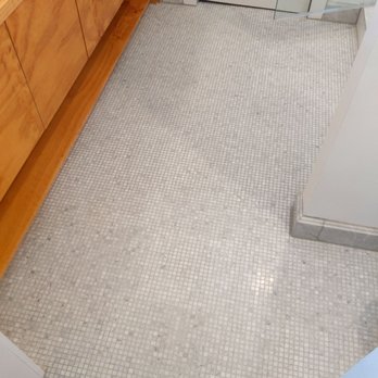 Fuentes Tile LLC - Bathroom marble mosaic and trim - Flooring Near Me