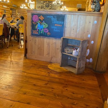 Joe Momma's - Entrance - Breakfast & Brunch Near Me - Meridian, Idaho