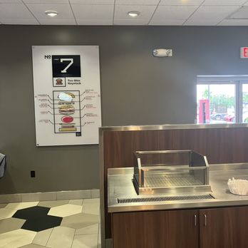 Burger 21 - Carrollwood - Burgers Near Me - Tampa, Florida