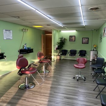 Lash & Wax 4 U - Clean inside but extremely hot on my recent visit - Waxing Near Me - Center Point, Alabama Lash & Wax 4 U - Clean inside but extremely hot on my recent visit - Waxing Near Me - Center Point, Alabama