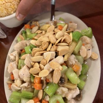 Ding How Chinese Restaurant - Almond chicken - Chinese Near Me - San Antonio, Texas