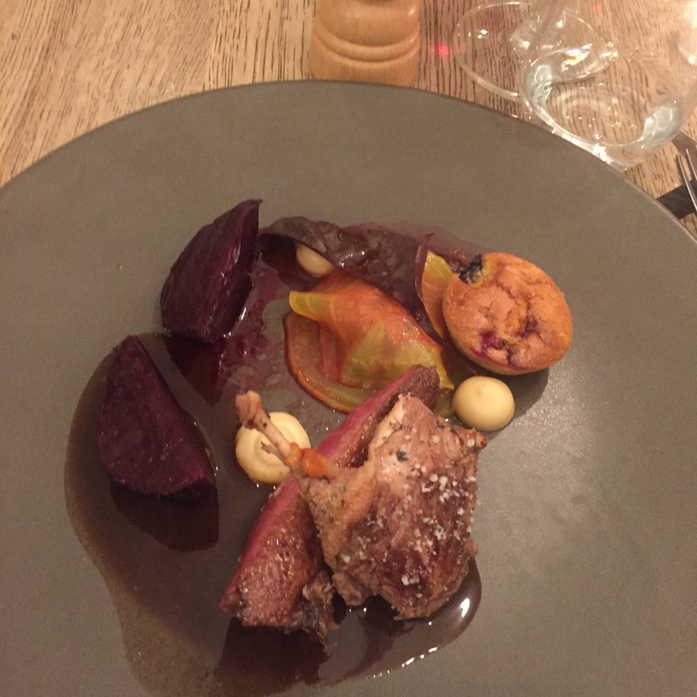 The bib gourmand menu is a real good example how experienced and skill Kitchen can be in ratio to a very fair price. Amazing.