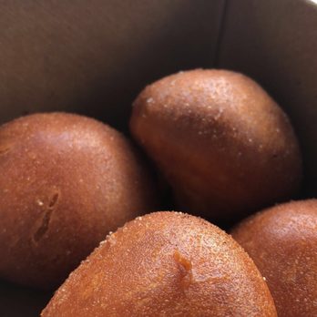Dim 'N' Den Sum - deep fried mini charsiu manapua!! - Food Trucks Near Me - Koloa, Hawaii