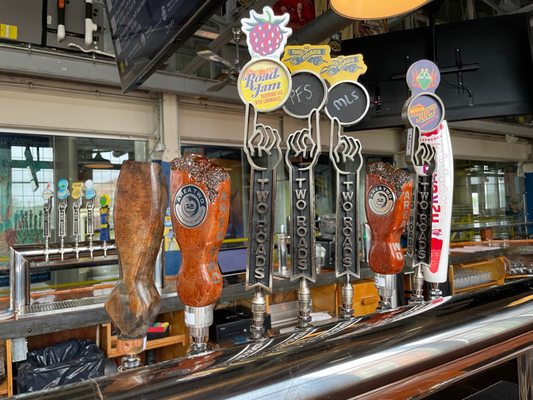 Two Roads Brewing Company by null