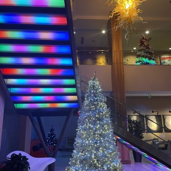Eclipse Restaurant - a christmas tree in the lobby - New American Near Me - St Louis, Missouri
