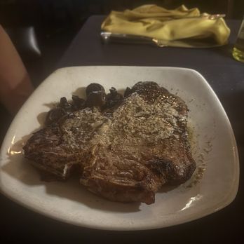 Palmer's Steakhouse - Porterhouse Steak (24oz) - Steakhouses Near Me - Hartland, Wisconsin Palmer's Steakhouse - Porterhouse Steak (24oz) - Steakhouses Near Me - Hartland, Wisconsin