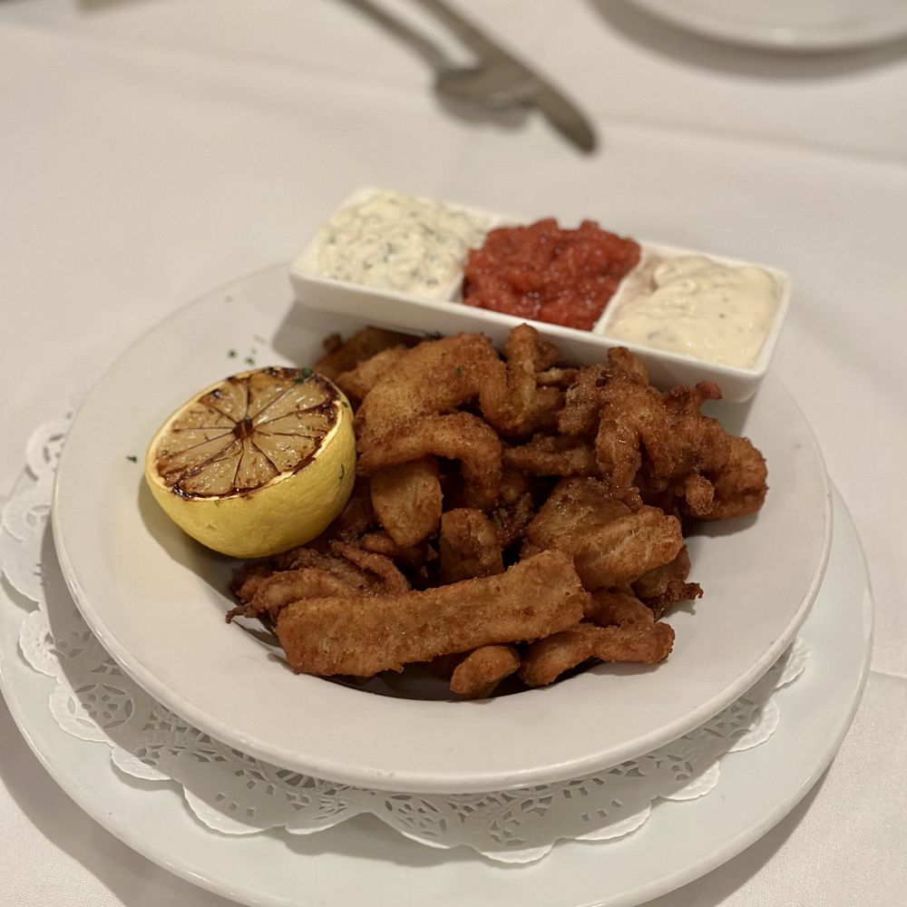 Mangiamo Ristorante - Fried Calamari - Italian Near Me - Manhattan Beach, California Mangiamo Ristorante - Fried Calamari - Italian Near Me - Manhattan Beach, California