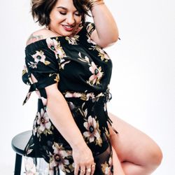 Bombshell Beauty Bar - Hello My name is Ashley Mills and I am the owner of BOMBSHELL BEAUTY BAR