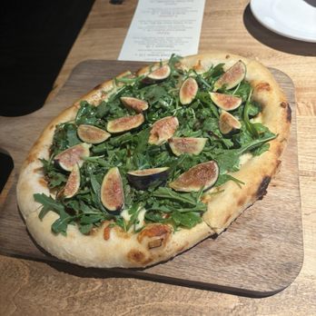 Market Tavern Dublin - Fig flatbread - New American Near Me - Dublin, California Market Tavern Dublin - Fig flatbread - New American Near Me - Dublin, California