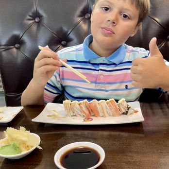 Sushi Queen - Japanese Near Me - Sterling, Virginia