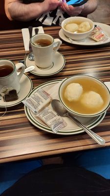 Parkway Diner by null