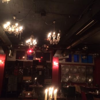 Gerold Chuchi - Cool lights - Burgers Near Me - Zürich, ZH