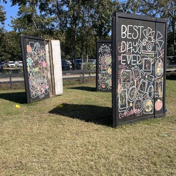 Boone Hall Pumpkin Patch - Pumpkin Patches Near Me - Mt. Pleasant, South Carolina