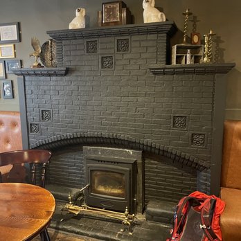 Ben Nevis Pub - British Near Me - Fort William, HLD Ben Nevis Pub - British Near Me - Fort William, HLD