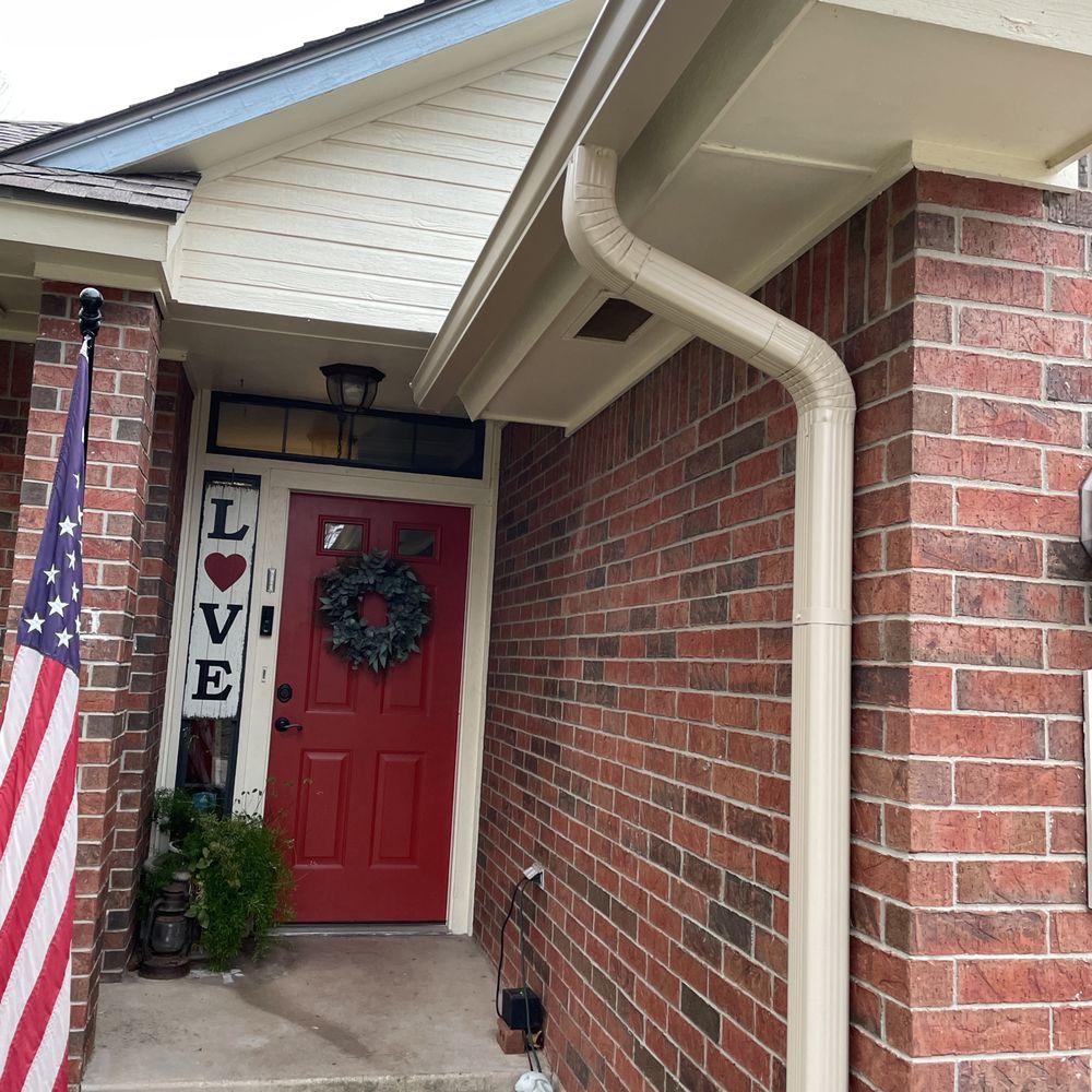 A1 Seamless Guttering - Finished gutter job with very happy client!! - Gutter Services Near Me A1 Seamless Guttering - Finished gutter job with very happy client!! - Gutter Services Near Me