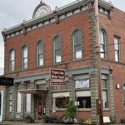 Triple Oak Vineyard - Home of Triple Oak Wine Vault and Oakland Coffee Co