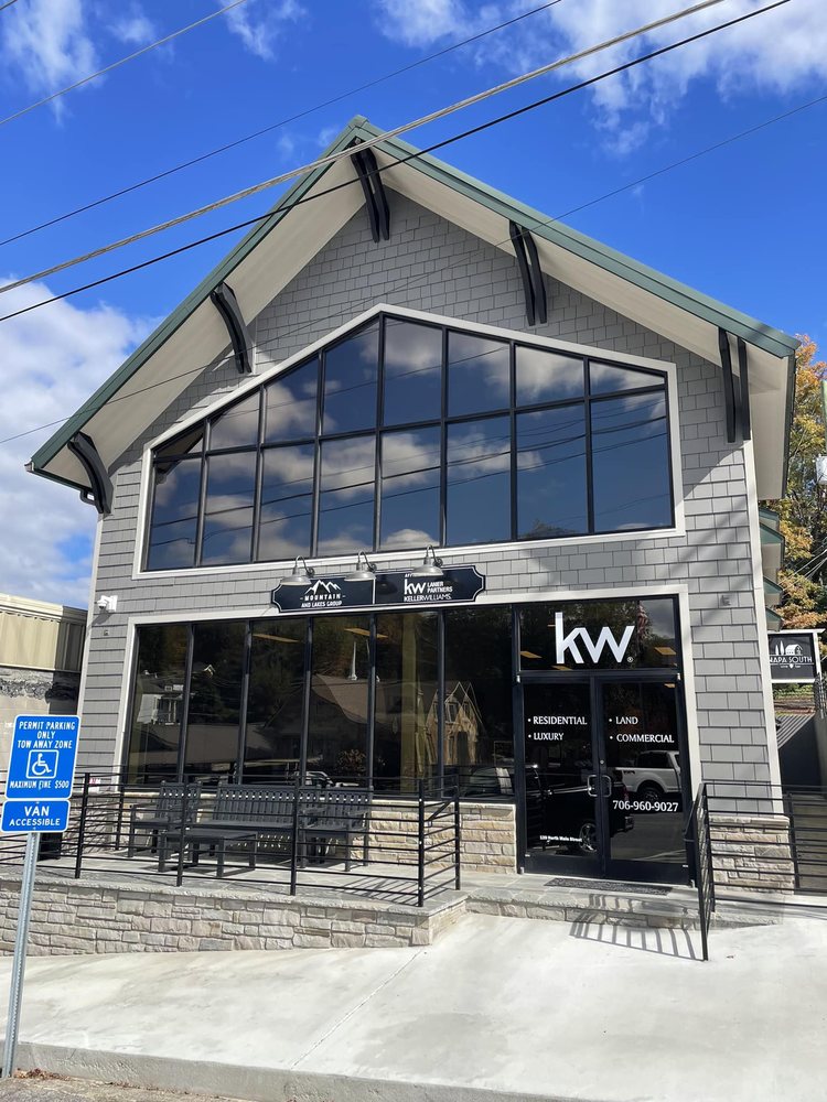 KEN KINCAID KELLER WILLIAMS REALTY Contact Agent 631 Dawsonville