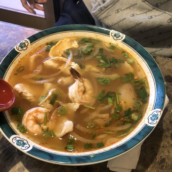 Golden Bowl - Tom Yum Noodle Soup - Vietnamese Near Me - Temecula, California