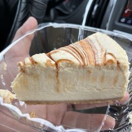 Banana fosters cheesecake (10/10) Banana fosters cheesecake (10/10)