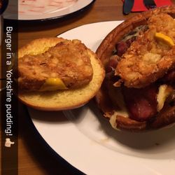 Urban Burger Bar - Burger, Yorkshire pudding and hash browns