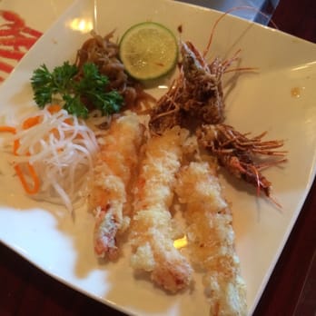Sushi Yoshi - Madagascar shrimp tempura with edible heads - Sushi Bars Near Me - Vienna, Virginia