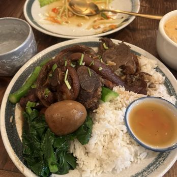 Larb Thai Food & Tapas - Thai Near Me - El Cerrito, California