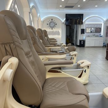 Nice Nails & Spa - Comfy chairs - Nail Salons Near Me - Tulare, California Nice Nails & Spa - Comfy chairs - Nail Salons Near Me - Tulare, California