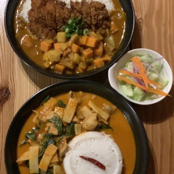 Habrae - Khao Kang Karee (chicken katsu curry)  Kanom Jeen Kang Kai (chicken curry with bamboo shoot and basil leaves). - Thai Near Me - Forest Park, Illinois
