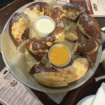 Dee Jay's Lounge - Sports Bars Near Me - Murrysville, Pennsylvania Dee Jay's Lounge - Sports Bars Near Me - Murrysville, Pennsylvania