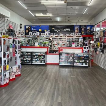 King Phone Repair - Inside business - Mobile Phone Repair Near Me - Tracy, California King Phone Repair - Inside business - Mobile Phone Repair Near Me - Tracy, California